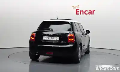Mini Cooper 2018 1.5 гидро в Москве № 2132120, миниатюра 4