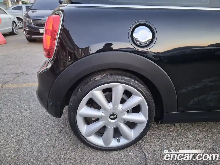 Mini Cooper 2020 2.0 гидро в Москве № 2132165, фото 20