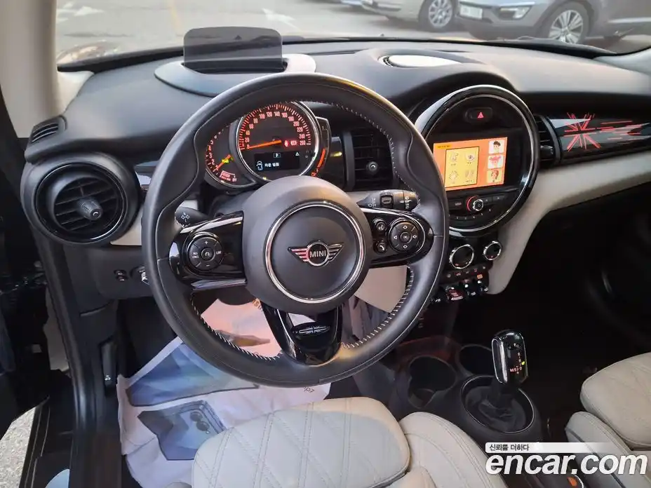 Mini Cooper 2020 2.0 гидро в Москве № 2132165, фото 7