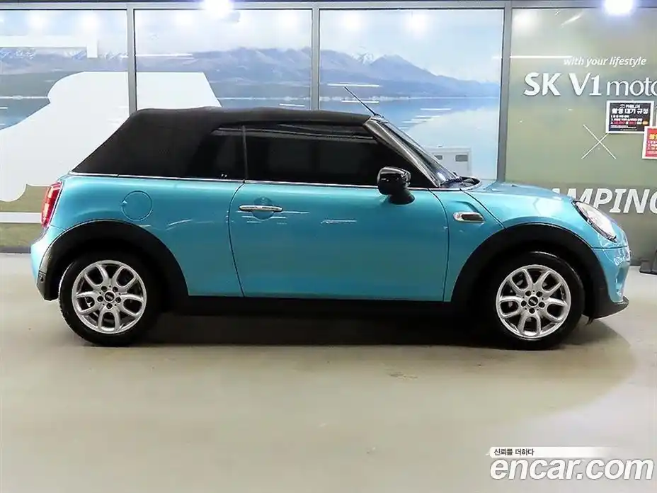 Mini Cooper Convertible 2020 1.5 гидро в Москве № 2132181, фото 3