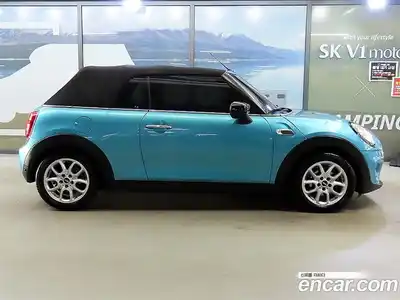 Mini Cooper Convertible 2020 1.5 гидро в Москве № 2132181, миниатюра 3