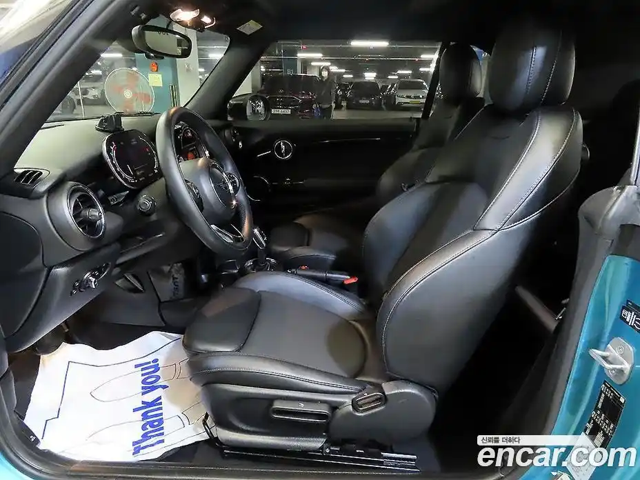 Mini Cooper Convertible 2020 1.5 гидро в Москве № 2132181, фото 8