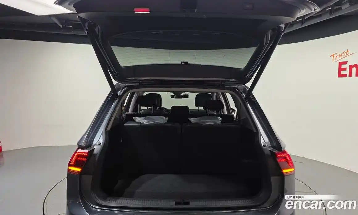 Volkswagen Tiguan 2020 2.0 гидро в Москве № 2132415, фото 26