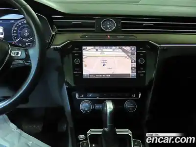 Volkswagen Passat 2018 2.0 гидро в Москве № 2132596, миниатюра 11