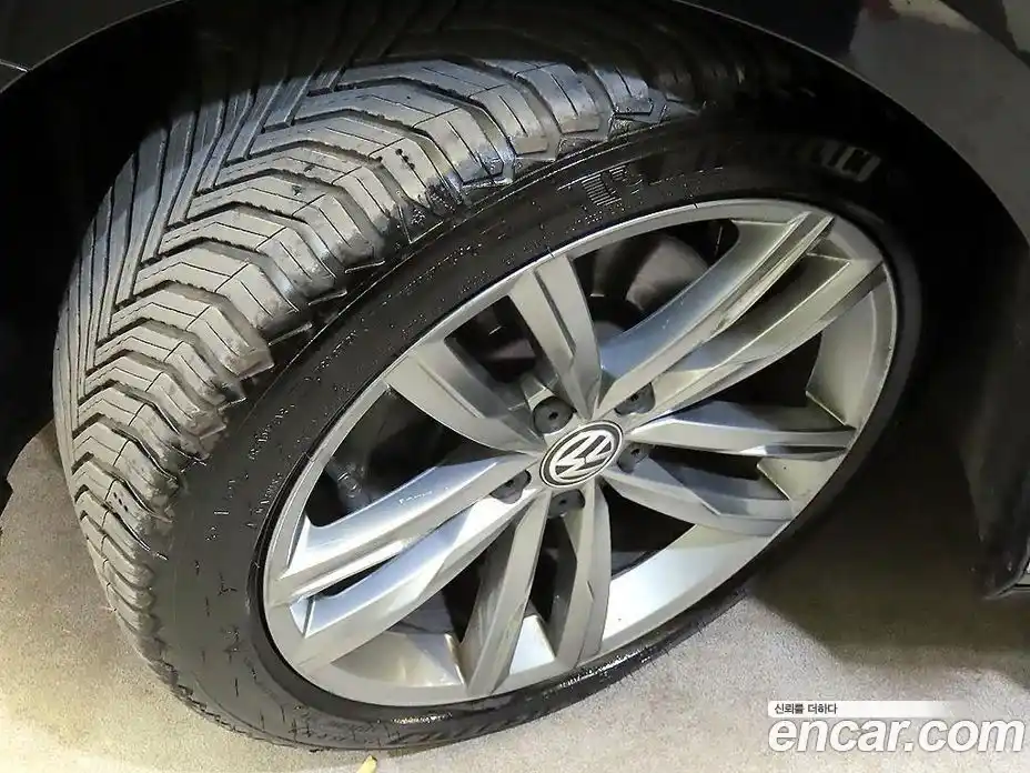Volkswagen Passat 2018 2.0 гидро в Москве № 2132596, фото 20