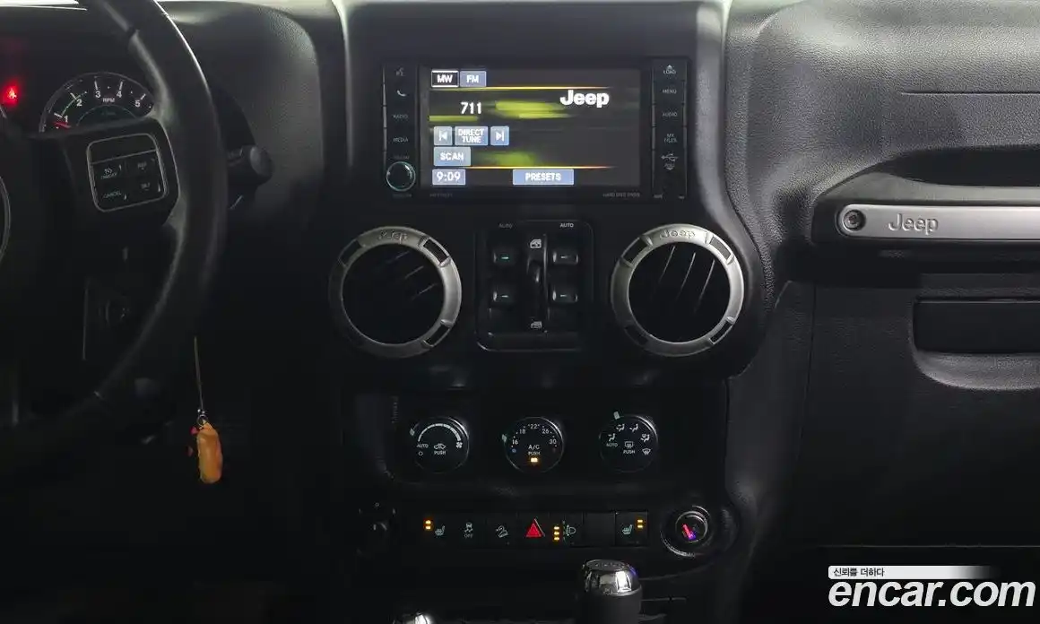 Jeep Wrangler 2015 3.6 гидро в Москве № 2132777, фото 12