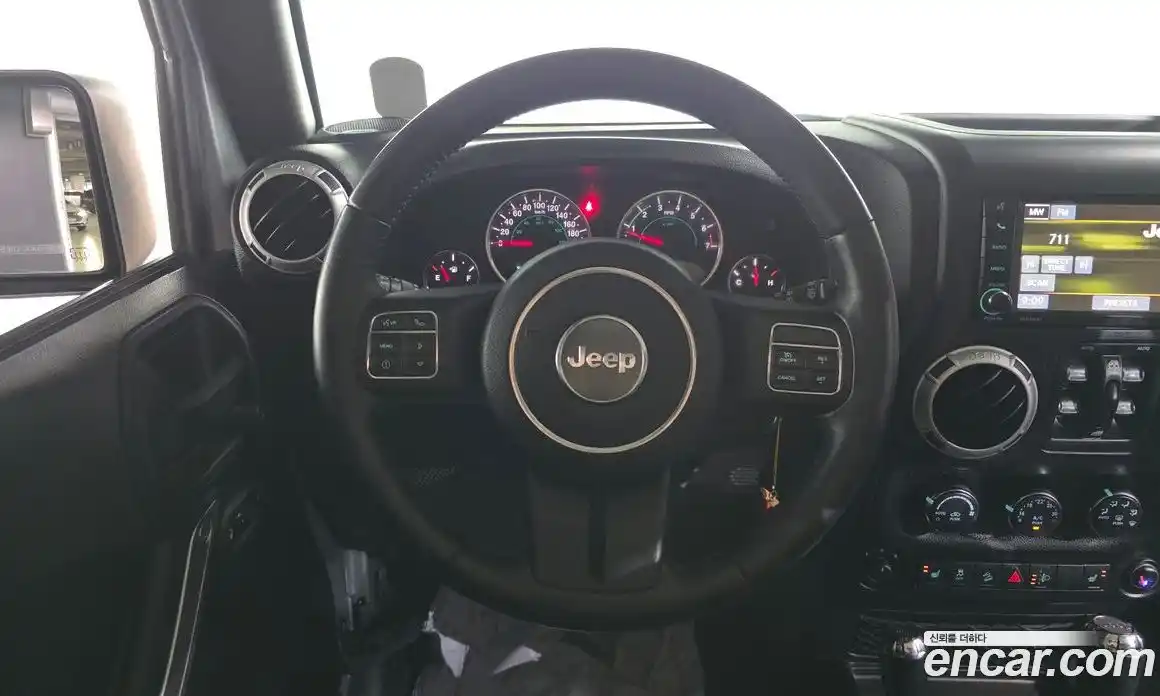 Jeep Wrangler 2015 3.6 гидро в Москве № 2132777, фото 13