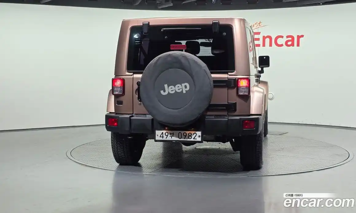 Jeep Wrangler 2015 3.6 гидро в Москве № 2132777, фото 4