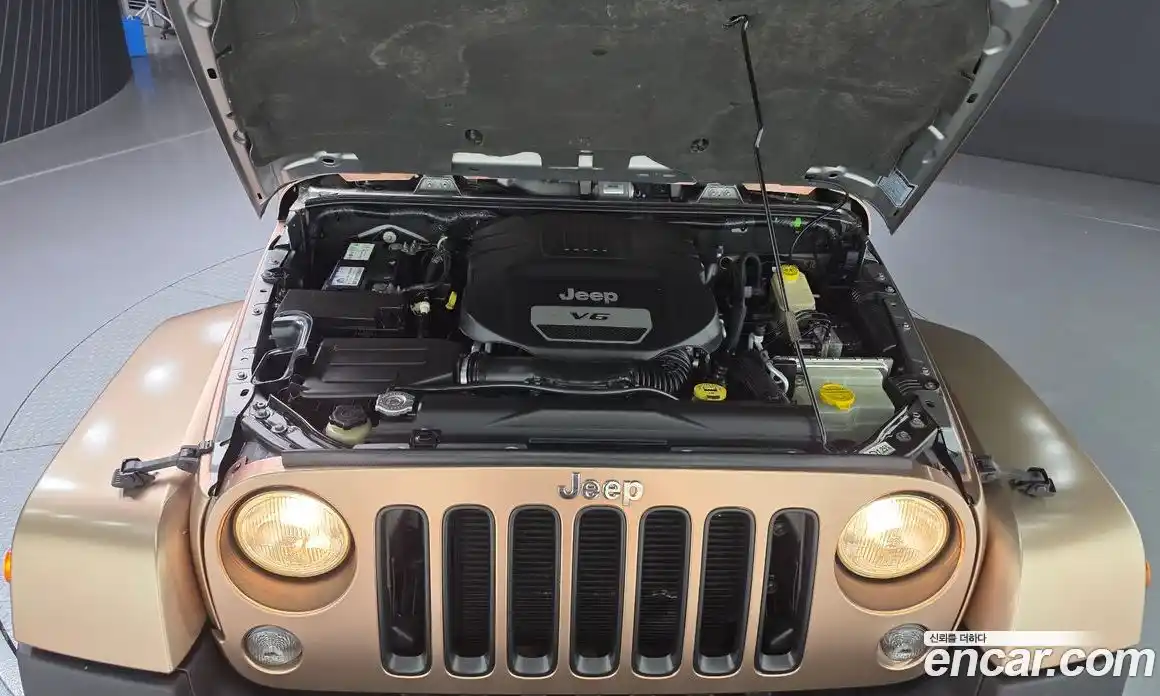 Jeep Wrangler 2015 3.6 гидро в Москве № 2132777, фото 6