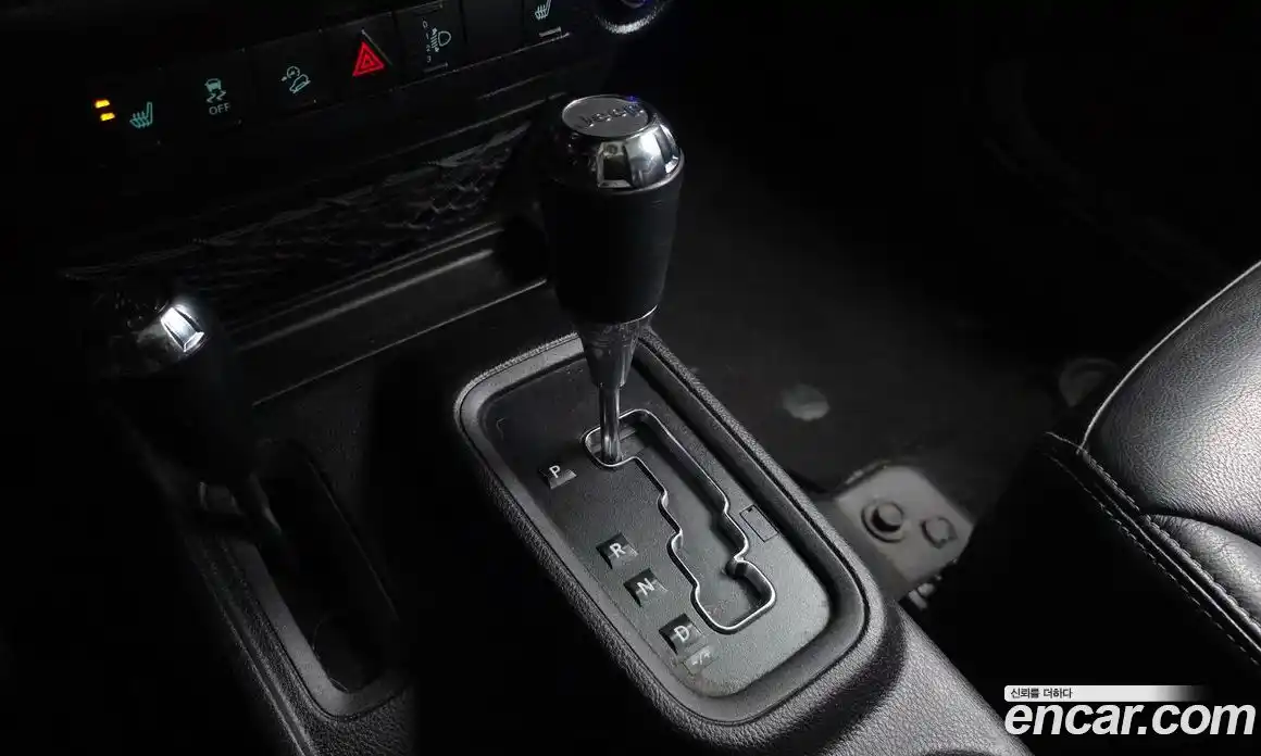 Jeep Wrangler 2015 3.6 гидро в Москве № 2132777, фото 9