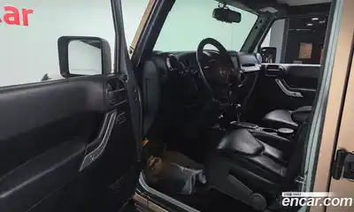 Jeep Wrangler 2015 3.6 гидро в Москве № 2132777, миниатюра 10