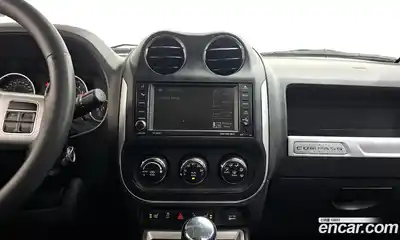 Jeep Compass 2013 2.4 гидро в Москве № 2132790, миниатюра 12