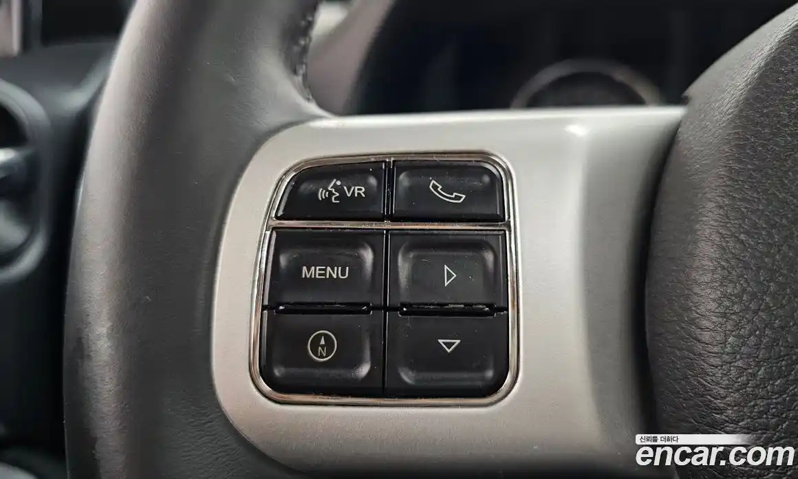 Jeep Compass 2013 2.4 гидро в Москве № 2132790, фото 18