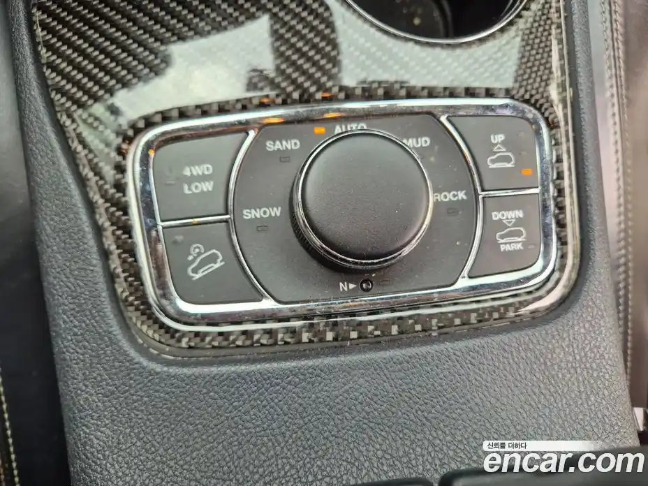 Jeep Cherokee 2015 3.0 гидро в Москве № 2132903, фото 15