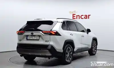 Toyota RAV4 2024 2.5 гидро в Москве № 2132935, миниатюра 2