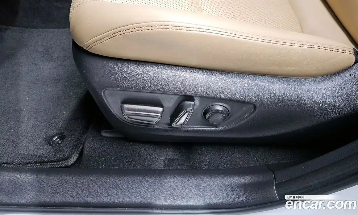 Toyota RAV4 2024 2.5 гидро в Москве № 2132935, фото 35