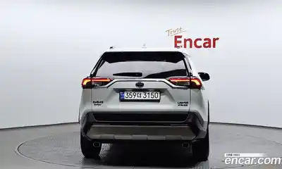 Toyota RAV4 2024 2.5 гидро в Москве № 2132935, миниатюра 4