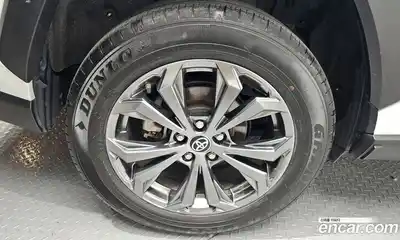Toyota RAV4 2024 2.5 гидро в Москве № 2132935, миниатюра 5
