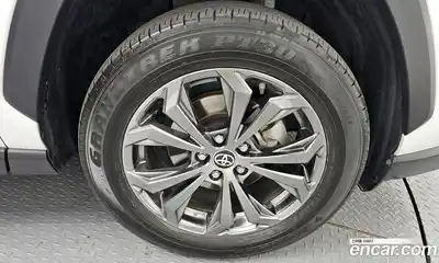 Toyota RAV4 2024 2.5 гидро в Москве № 2132935, миниатюра 7