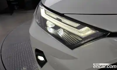 Toyota RAV4 2024 2.5 гидро в Москве № 2132935, миниатюра 8