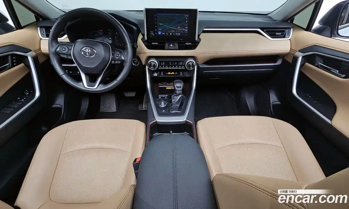 Toyota RAV4 2024 2.5 гидро в Москве № 2132935, фото 10