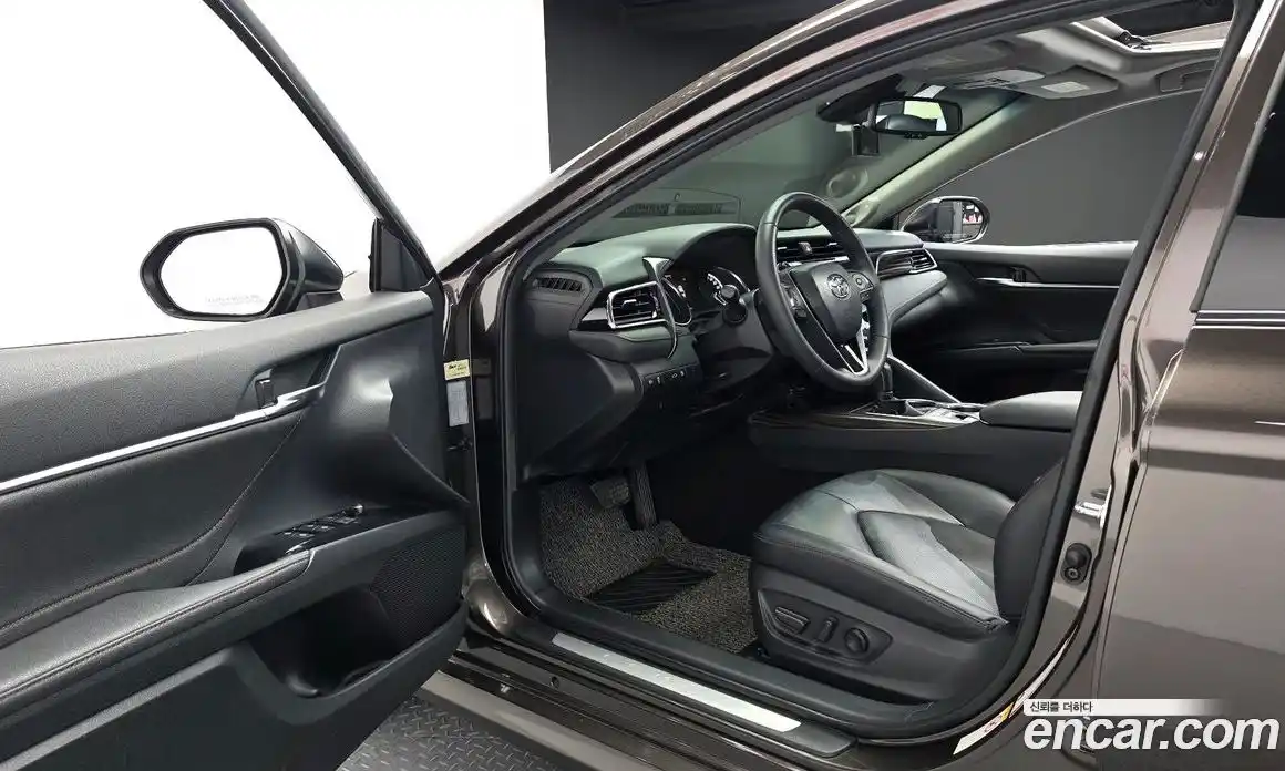 Toyota Camry 2017 2.5 гидро в Москве № 2133079, фото 13