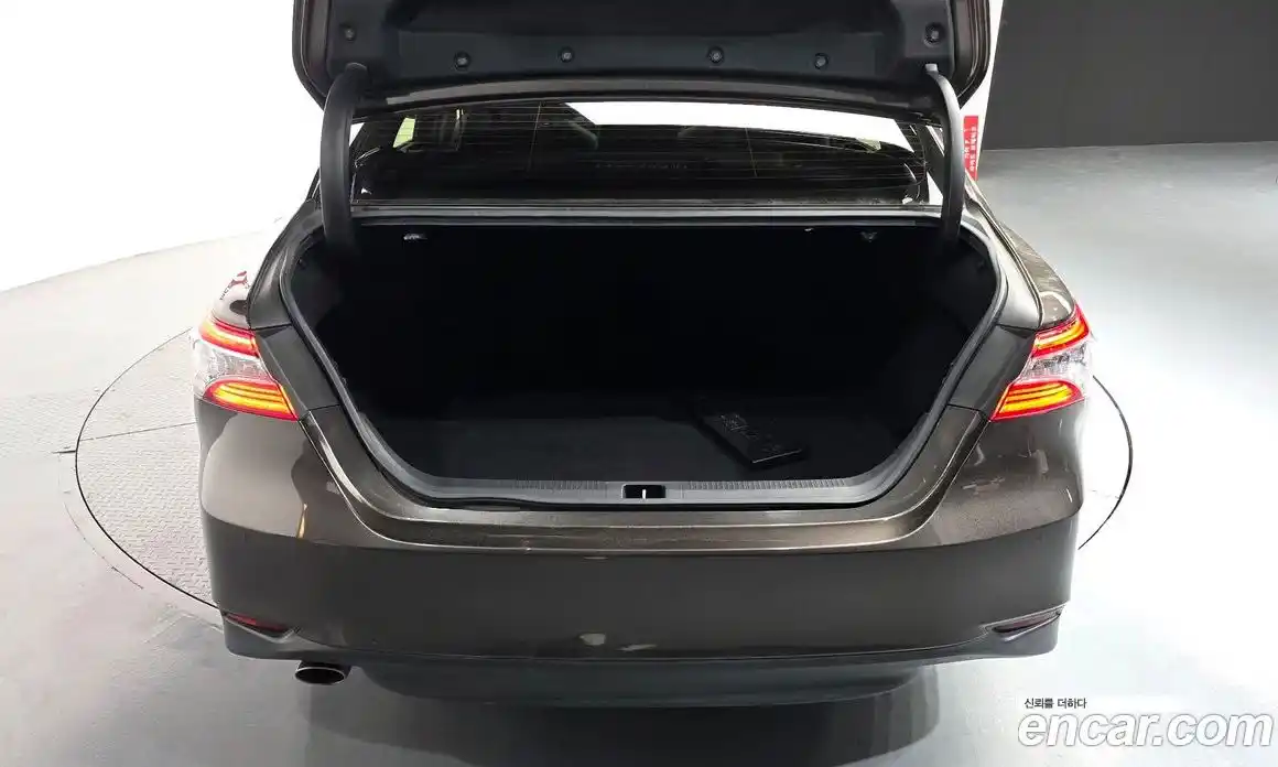 Toyota Camry 2017 2.5 гидро в Москве № 2133079, фото 26