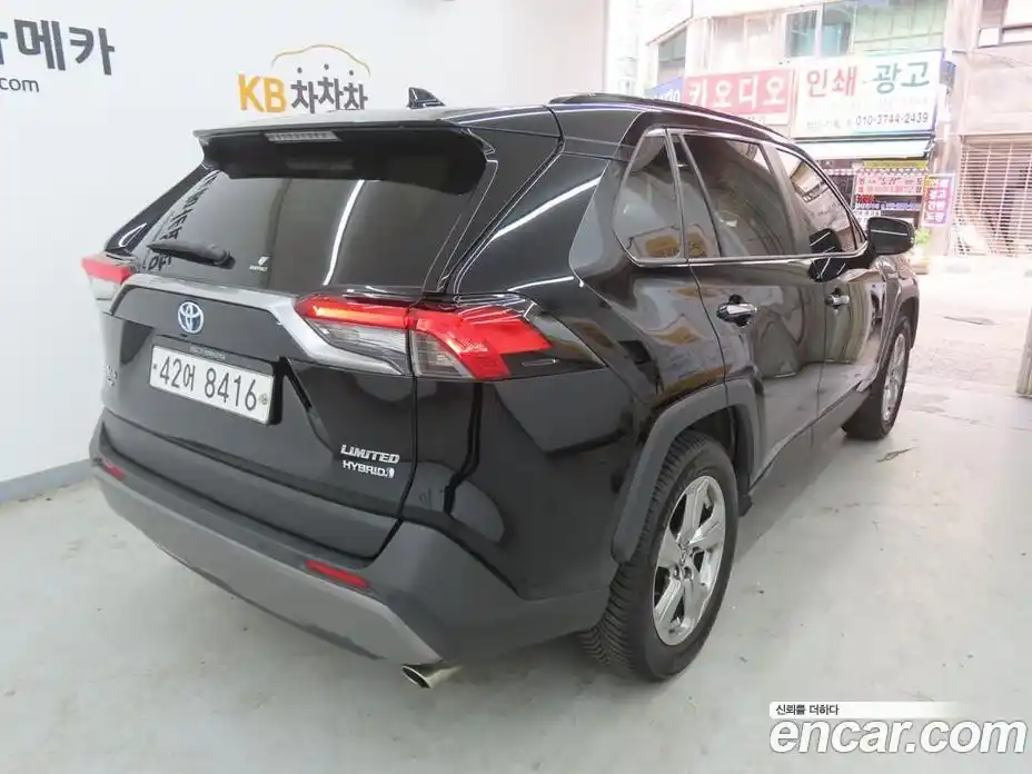Toyota RAV4 2019 2.5 гидро в Москве № 2133151, фото 4