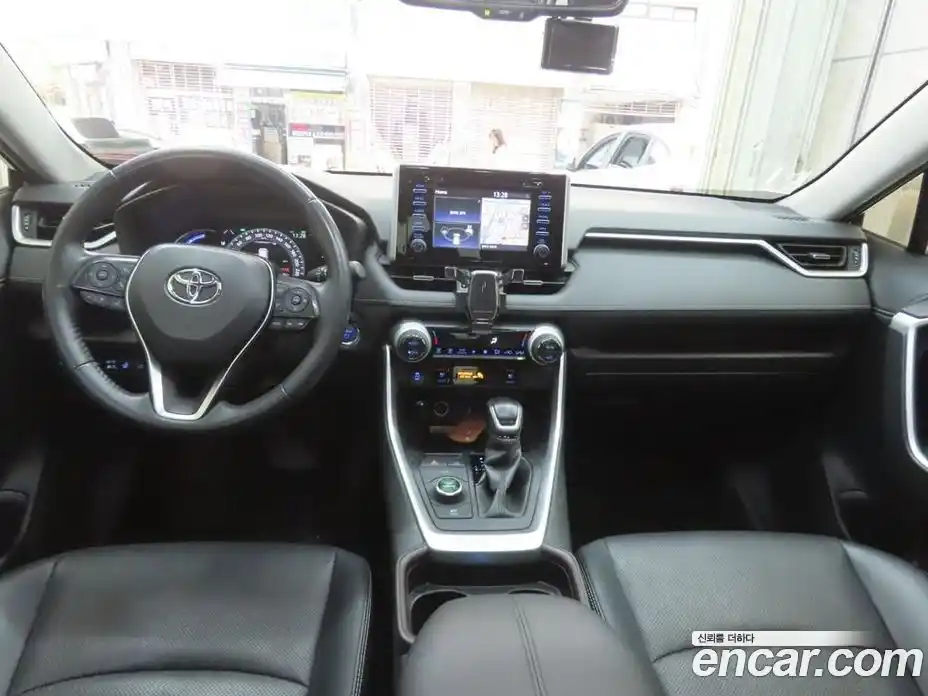 Toyota RAV4 2019 2.5 гидро в Москве № 2133151, фото 6