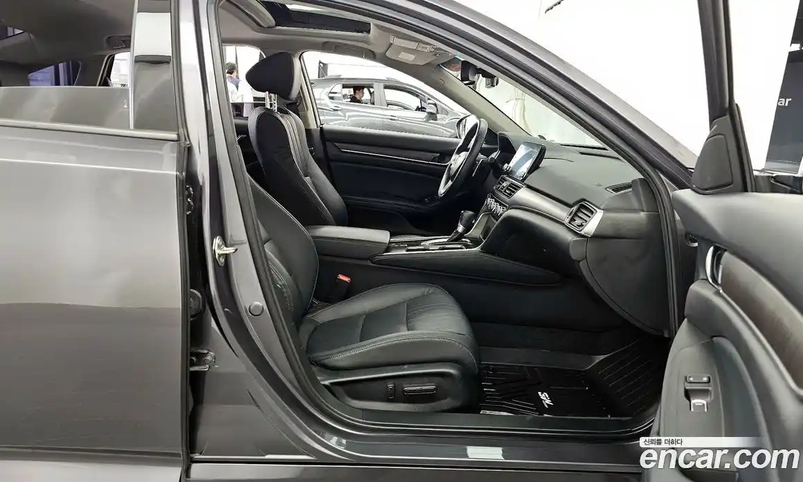 Honda Accord 2018 1.5 гидро в Москве, фото 16