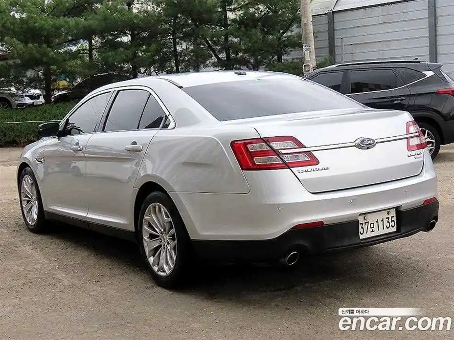 Ford Taurus 2015 2.0 гидро в Москве № 2133644, фото 3