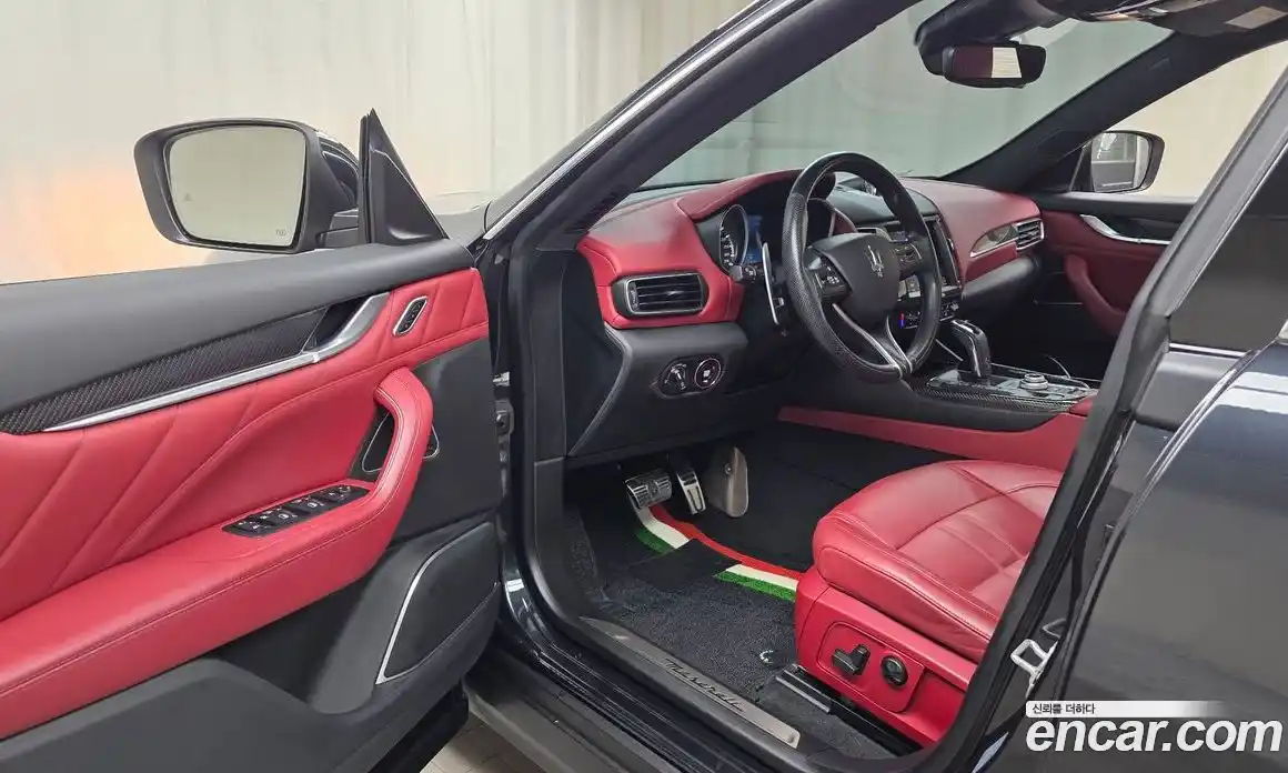 Maserati Levante 2020 3.0 гидро, фото 13