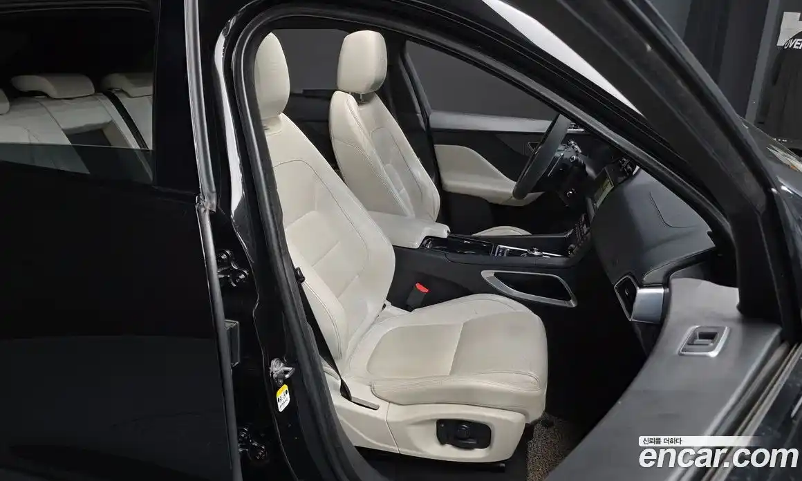 Jaguar F-Pace 2016 3.0 гидро в Москве № 2133945, фото 12