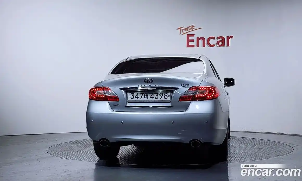 Infiniti Q70 2014 3.7 гидро в Москве № 2134067, фото 4