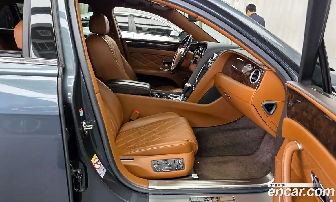 Bentley Flying Spur 2015 6.0 гидро, фото 11