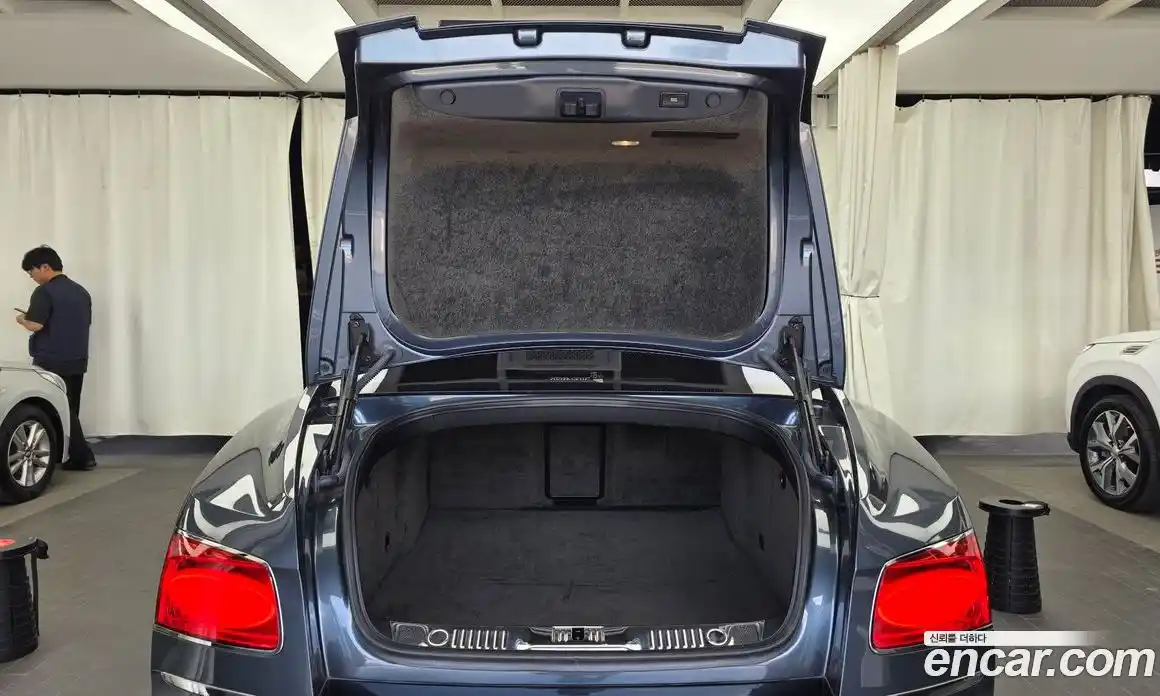 Bentley Flying Spur 2015 6.0 гидро, фото 20