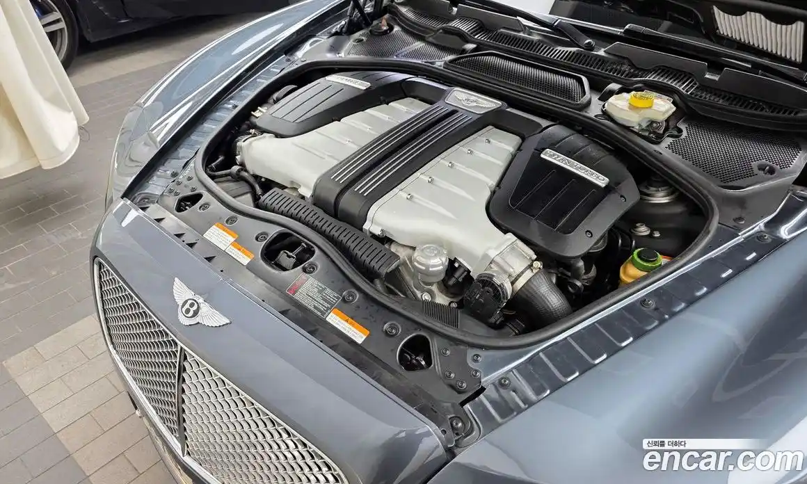 Bentley Flying Spur 2015 6.0 гидро, фото 6