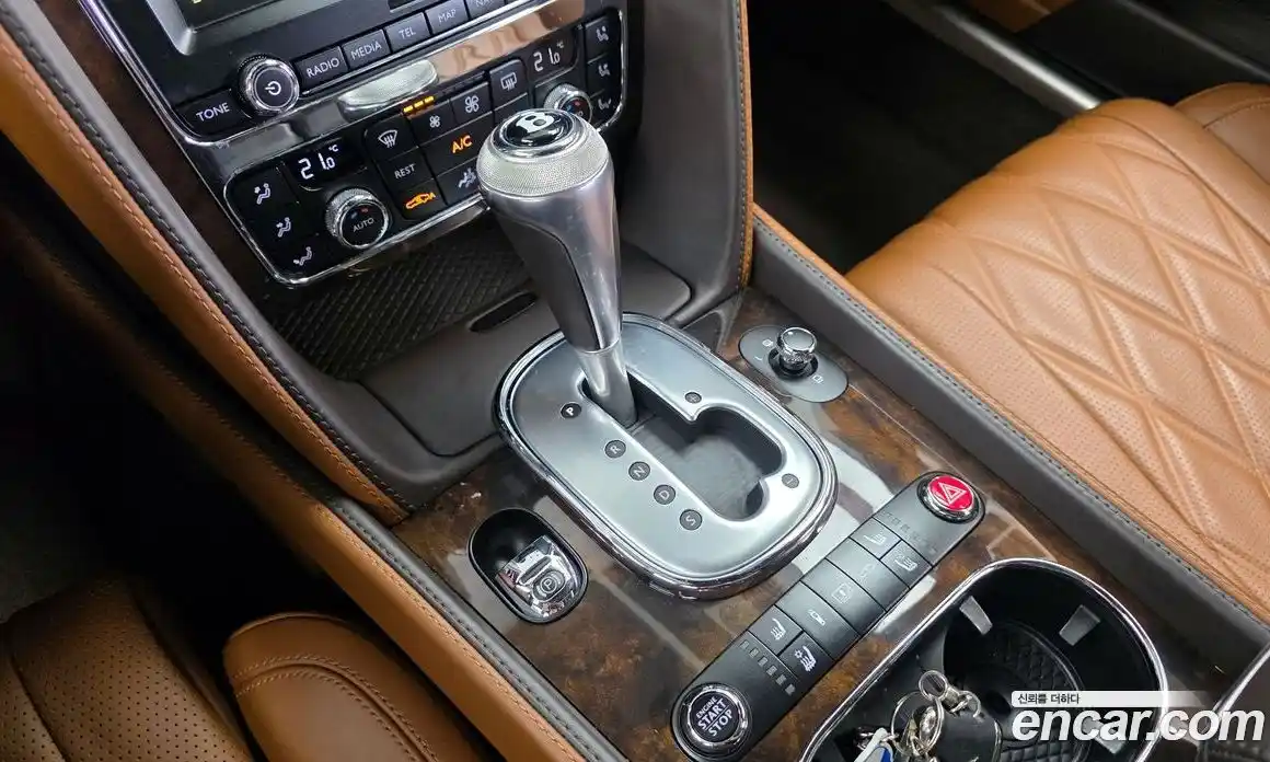 Bentley Flying Spur 2015 6.0 гидро, фото 9