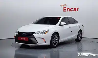 Toyota Camry, 2016