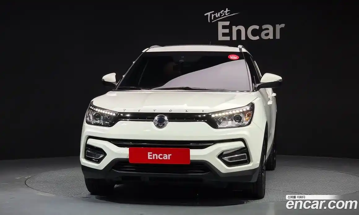 SsangYong TIBOLI 2017 1.6 гидро в Москве № 526346, фото 3