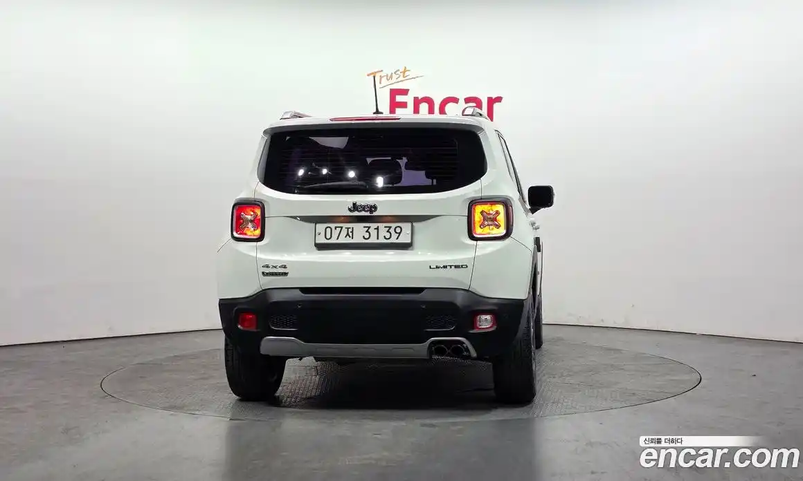 Jeep Renegade 2017 2.0 гидро в Москве, фото 4