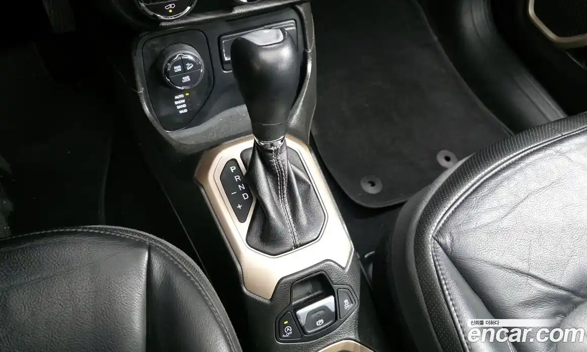 Jeep Renegade 2017 2.0 гидро в Москве, фото 9