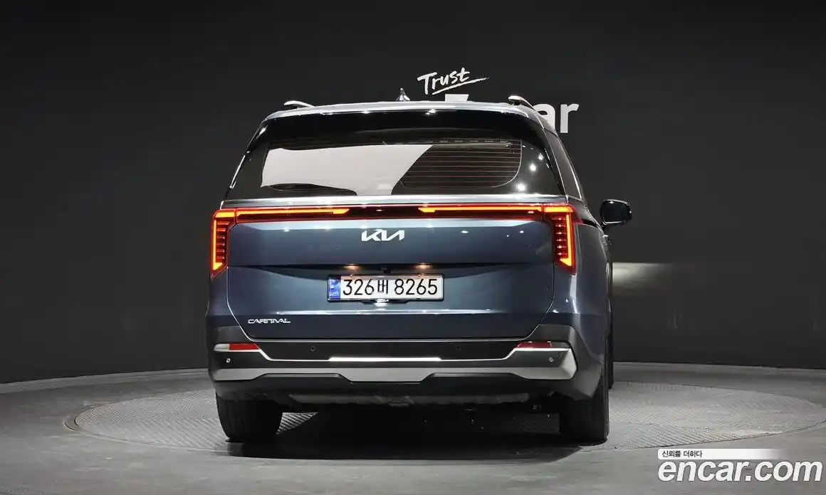 Kia Canival 2024 2.2 гидро в Москве № 121258, фото 4