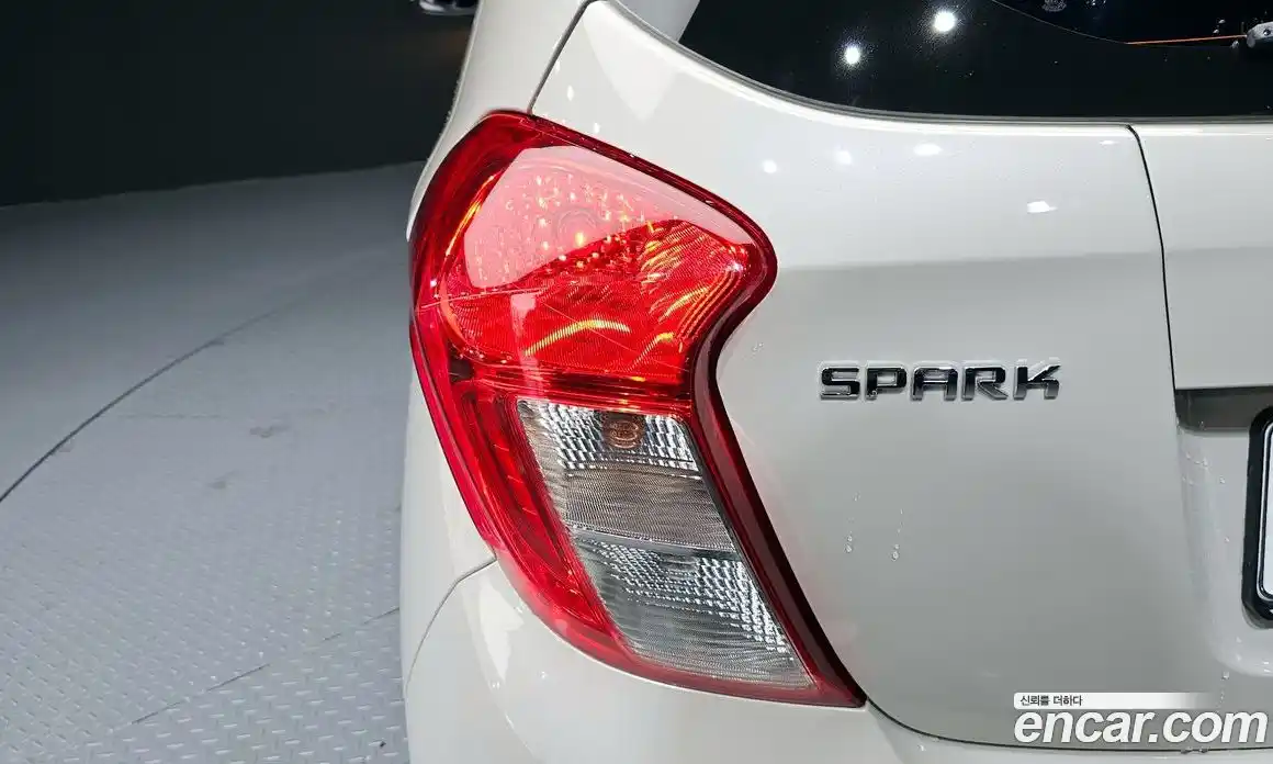 Chevrolet Spark 2017 1.0 гидро в Москве № 1278719, фото 9