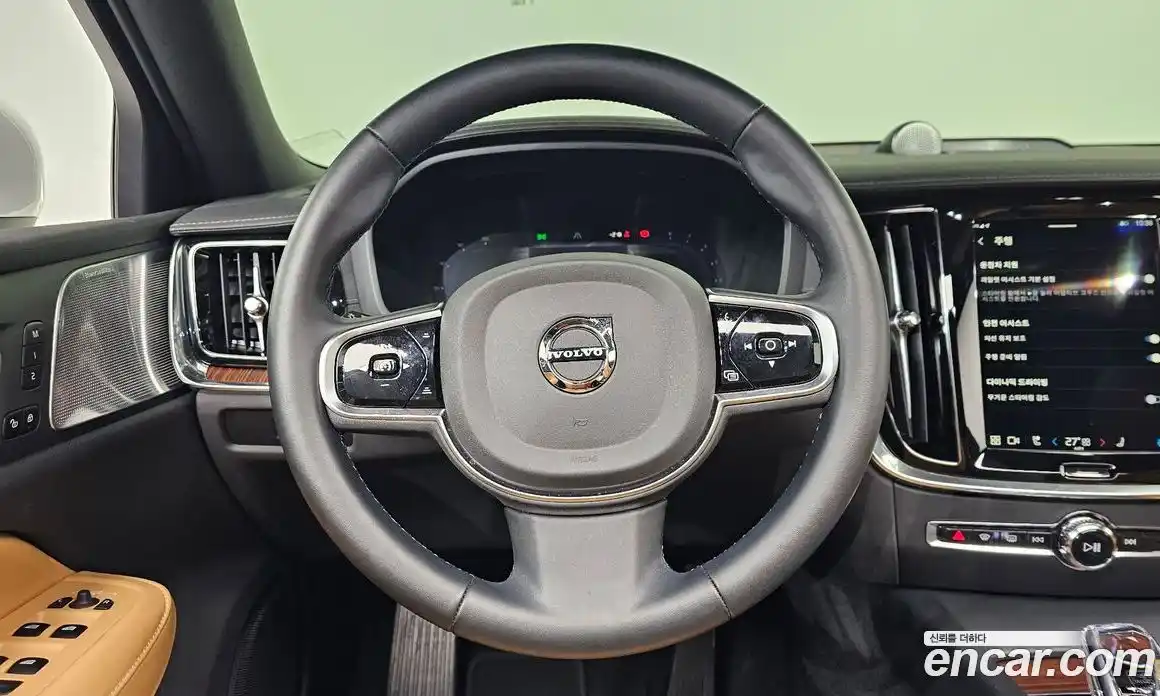Volvo S60 2024 2.0 гидро в Москве № 164195, фото 14