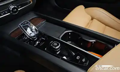 Volvo S60 2024 2.0 гидро в Москве № 164195, миниатюра 9