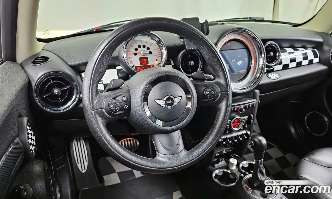 Mini Cooper 2013 1.6 гидро в Москве № 198328, фото 13