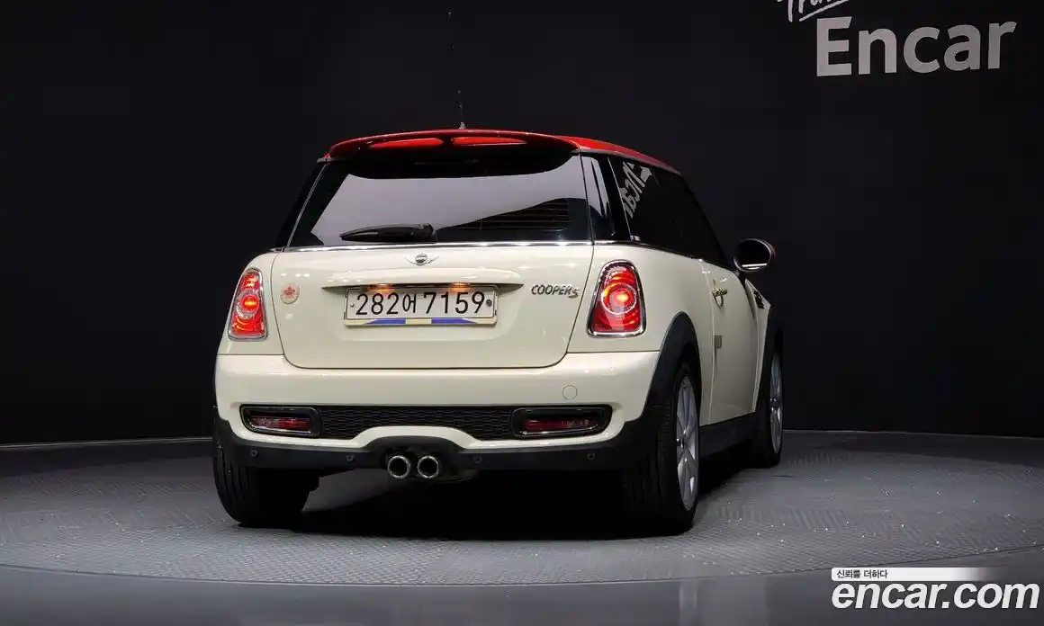 Mini Cooper 2013 1.6 гидро в Москве № 198328, фото 4