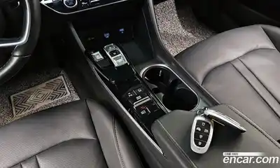 Hyundai Sonata 2022 2.0 гидро в Москве № 2123052, миниатюра 12