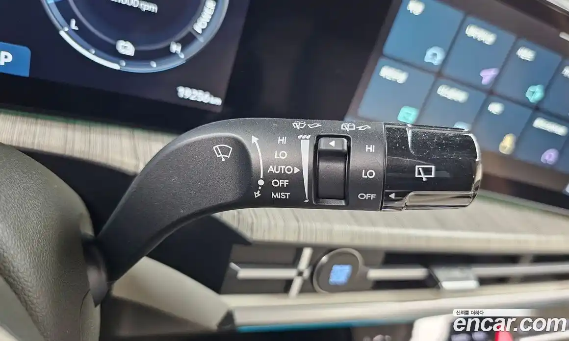 Hyundai Santa Fe 2023 1.6 гидро в Москве № 2123127, фото 28